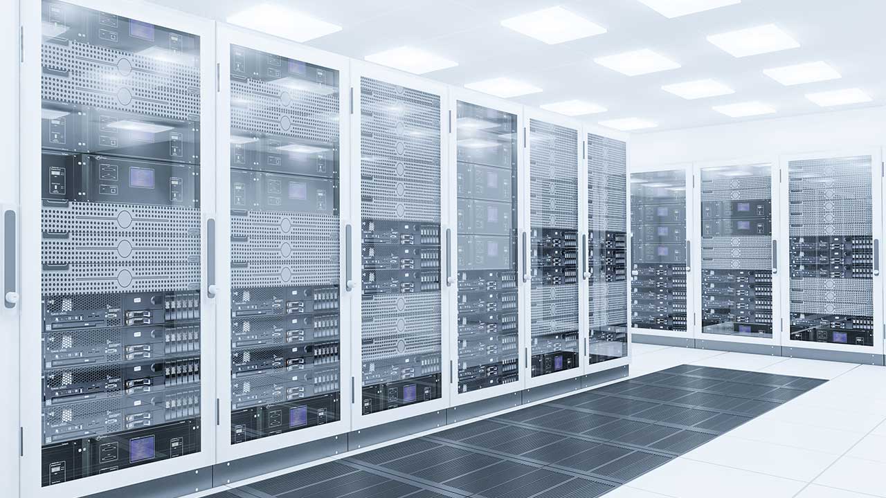 Centro de datos empresarial con racks de servidores